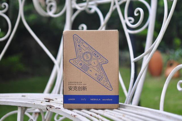 充电宝|Anker超极充二代，化解尴尬精简出行