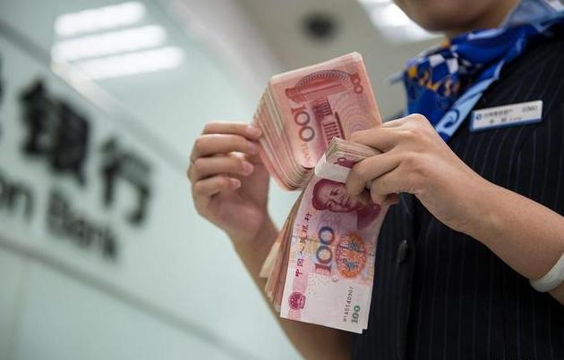 稀土|年利率4.9%的定存没人存？银行员工诉苦：现在的储户都在想什么？