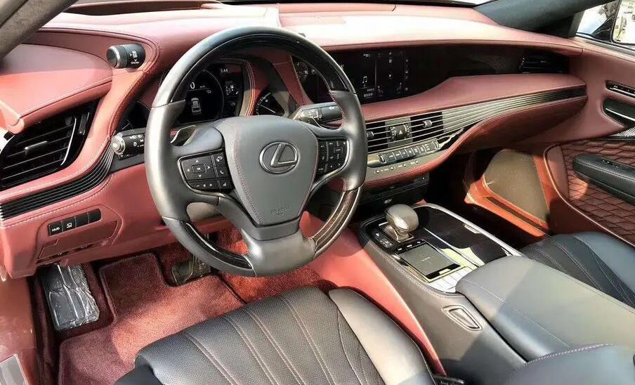 #蒙迪欧#最新款雷克萨斯LS提车!空间不输奥迪A6,配置与奔驰S级看齐!