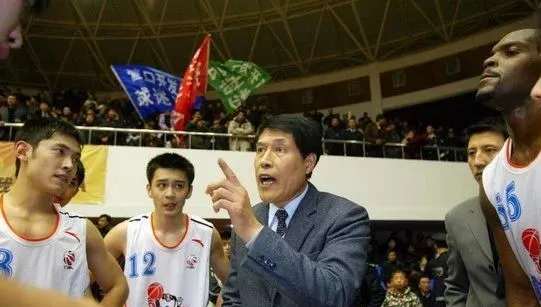 辽宁男篮|CBA第一笔重磅签约诞生!比球星还大牌!辽宁真要总冠军了