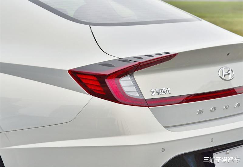现代索纳塔|现代卷土重来！国六B级车仅16万，比雅阁、凯美瑞有货！