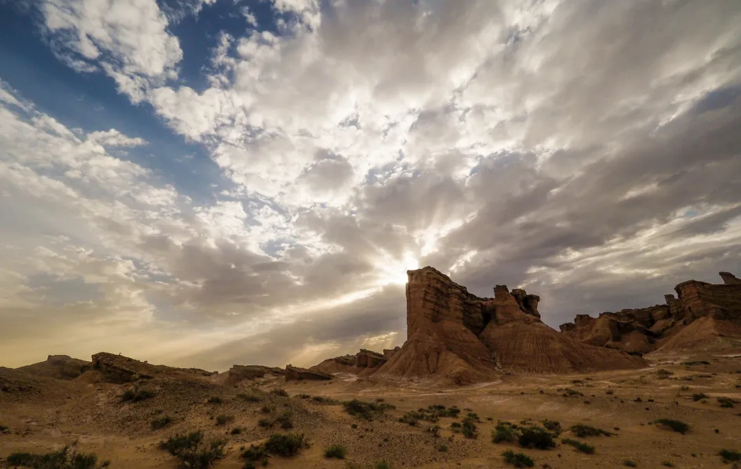 独山子■中国最美网红公路即将通车！千万别跟团，听我的应该这样玩！