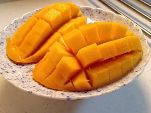 『水果』父母最好让孩子少吃这4种水果,特别第3种,大人也要管住嘴