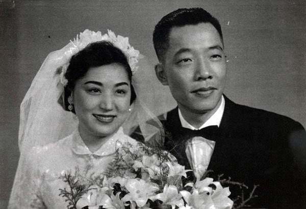 蒋经国|蒋方良:嫁给蒋经国的白俄孤女, 改命后更不幸, 晚年与一排遗照相伴