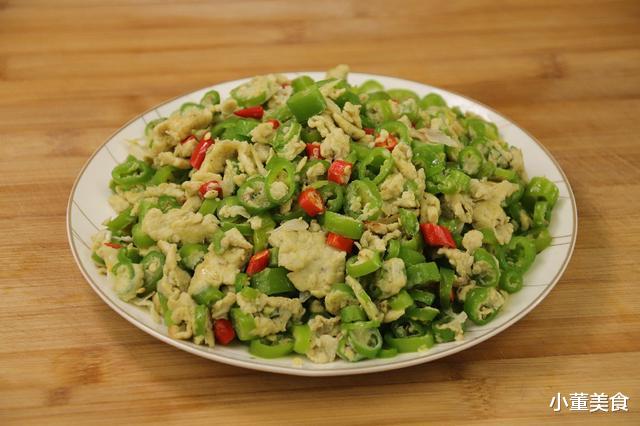 青椒炒鸡蛋■青椒炒鸡蛋，先放鸡蛋还是青椒？都不对！大厨教你正确做法