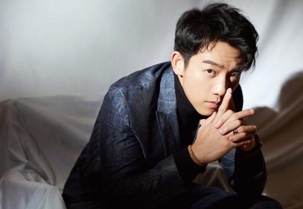 奔跑吧兄弟|他是跑男中最有钱的男人，与王思聪住一小区，家境甩邓超好几条街