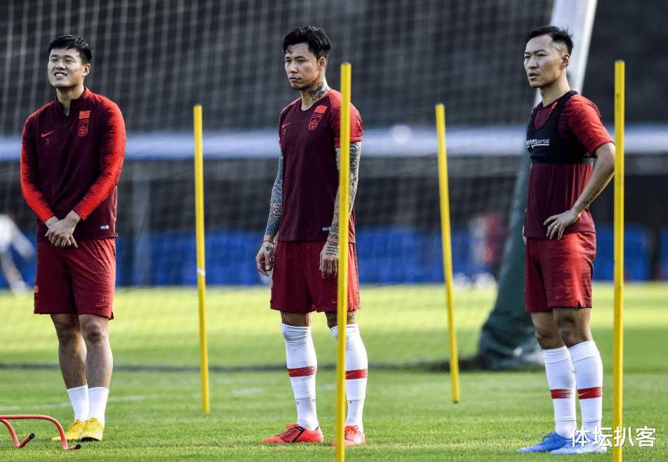 国足：国足中轴线核心浮出水面！3人锁定主力位置，铁家军阵型敲定！