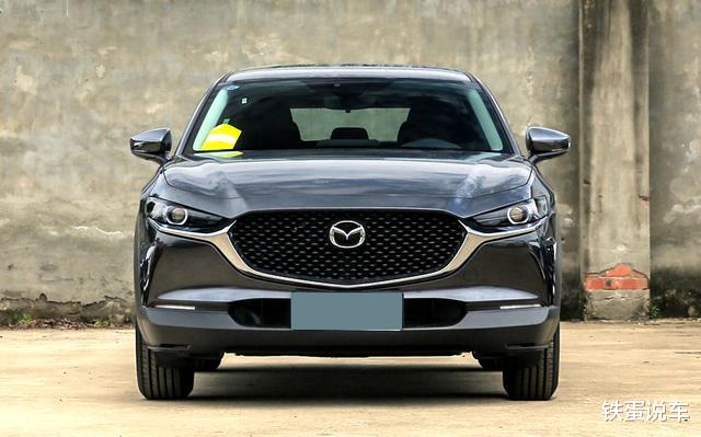 驾驶|马自达CX-30，操控性人马合一，油耗6.1L能养得起