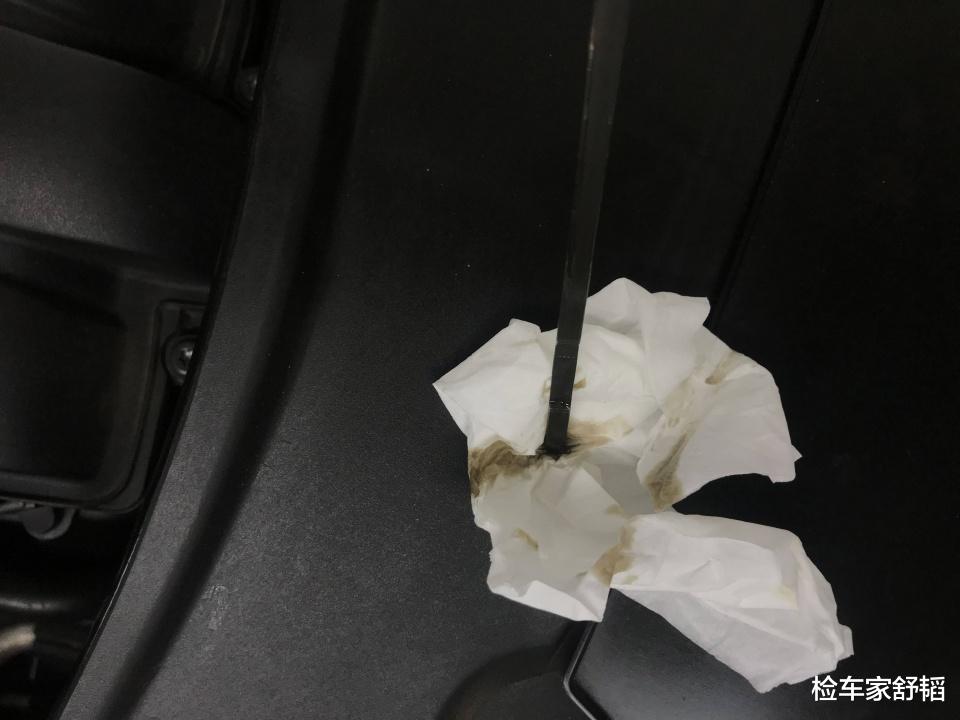 大众汽车▲一车难求!报价19万6的大众R36,天窗漏水打不着火,李老鼠会要?