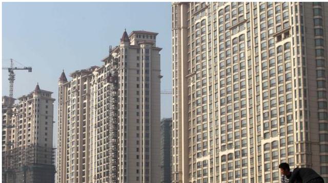 房地产迎来“新时代”？房价暴涨被终结，刚需踩过“高点”要稳住