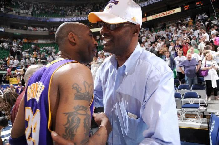 国足▲124天！整整2亿！科比替代者正式确定，瓦妮莎和科比父母彻底撕破脸