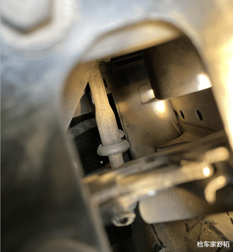 「二手车」当年新车落地130万,如今一车难求,22万买台英菲尼迪FX50值不值?