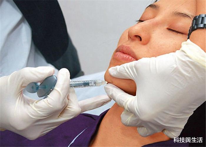 『科学家』那位注射350万年细菌的科学家，违背自然规律，如今怎样了？