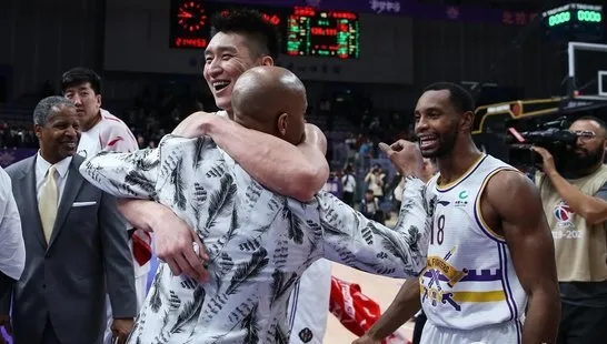 『孙悦』炸裂！中国历史第一人！他都35岁了，依然是亚洲牌面