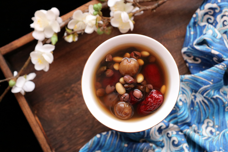 「肝脏」红豆和它是“绝配”,坚持每周吃3次,睡得安稳又香甜,简单零失败