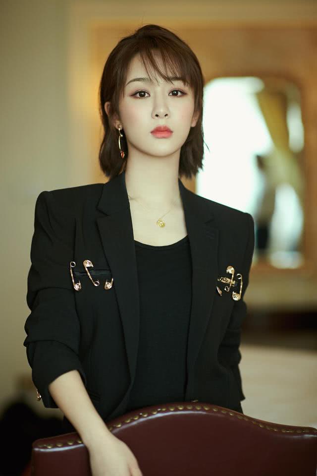 「张铁林」沈梦辰大方邀请杨紫做伴娘,杨紫两句话拒绝,话间尽显高情商!