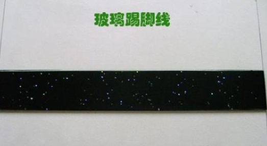 防潮|家里装修用哪种踢脚线好？听老师傅的分析，才知我家当初选错了