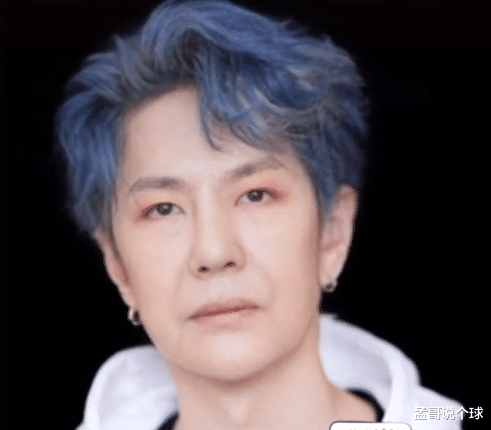 「王一博」粉丝“恶搞”王一博,把他照片P成80岁的模样,成品一出我沉默了