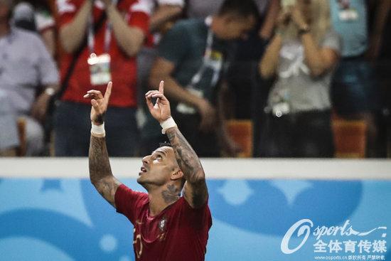 桑乔|昔日天赋高过C罗之人，却成现代版伤仲永，他用外脚背孤独行走江湖20年