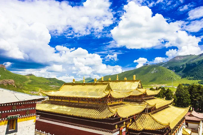 66号公路▲中国的66号公路！这条藏在川西的草原天路，每一帧都是流动的大片|思鹿旅行推荐