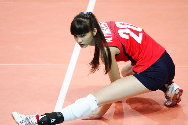 「广东男篮」人高马大的欧美女排为何会在身高方面被中国女排反超呢？