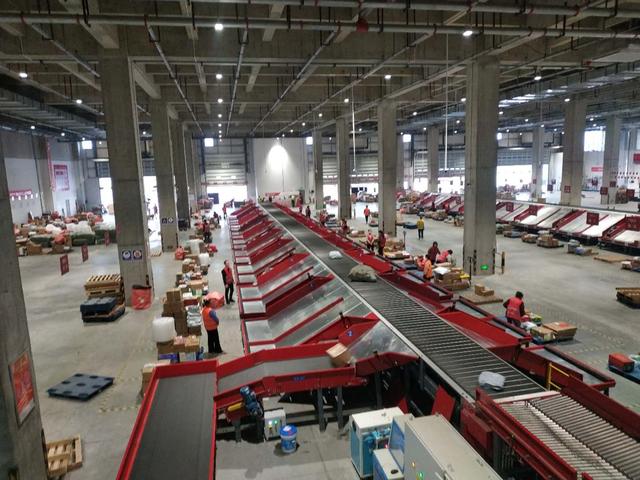 双十一|有人忘记合并付尾款、有人想退款货却到了…“双11”扎心第一波你中了几个