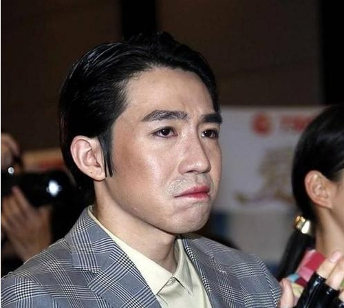 [俞灏明]俞灏明受伤时连夜赶来陪伴，是他一生不会忘的兄弟，今已成为巨星！