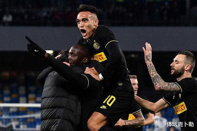 #国际米兰#意杯成为国米本赛季争冠最大希望，再遇那不勒斯，两球员至关重要