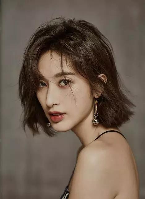 胡静@她们个个都是大美人 但都始终没能大红起来！