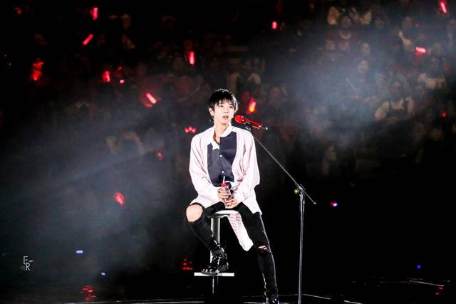 「肖战」华语男歌手热度榜，肖战未进前十，华晨宇第二，榜首无人能敌