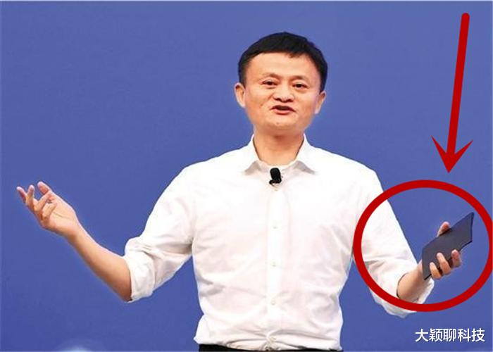 "马爸爸"为何从来不用华为,而是坚持使用苹果手机?