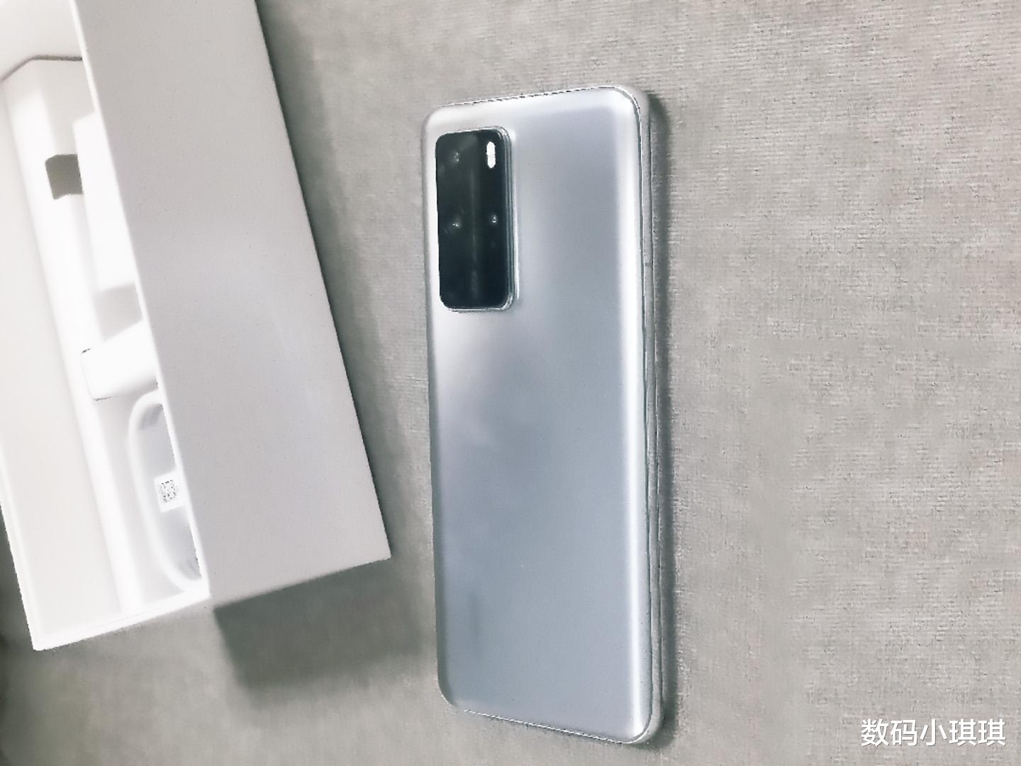 『华为p40』华为顶不住了？最强旗舰P40成“跳水机”，花粉：还是买早了