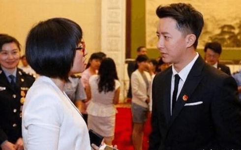 韩庚|当年是最红小鲜肉，人气甩鹿晗、吴亦凡几条街，后来却整容成了微商？