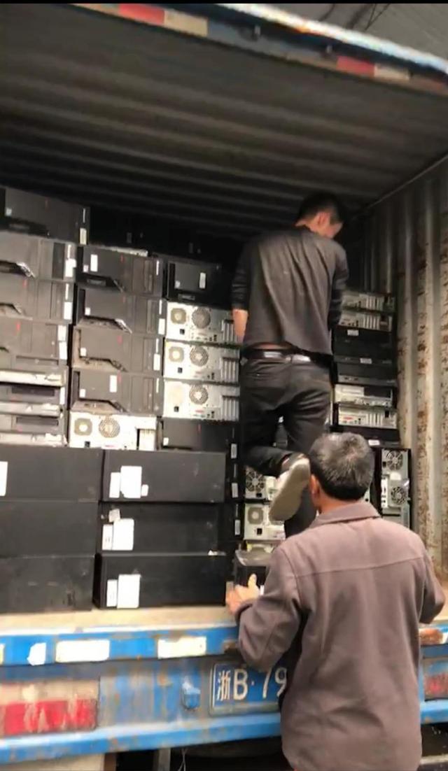 客服|彻底脱坑了，2000家店铺用的一千台脑今天终于全清完了