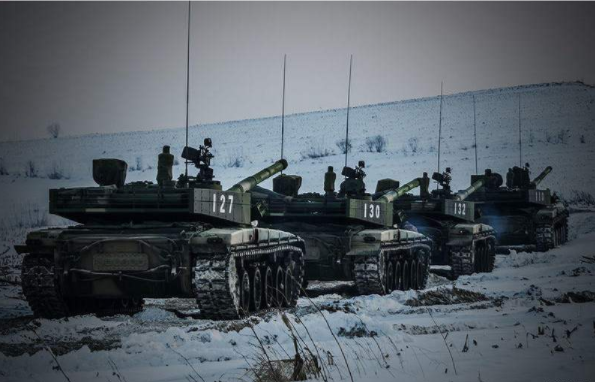 空降兵:继空降兵之后,中国76集团军重型合成旅,也抵达4200米雪域高原