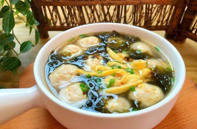 紫菜|夏天，女儿就好这一口，三天两头吃一次，低脂饱腹，解馋又减脂