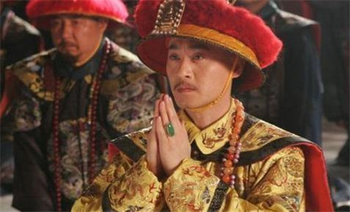 和珅|乾隆临终前留遗言，不能动和珅，嘉庆没听，15年后才明白父皇用心