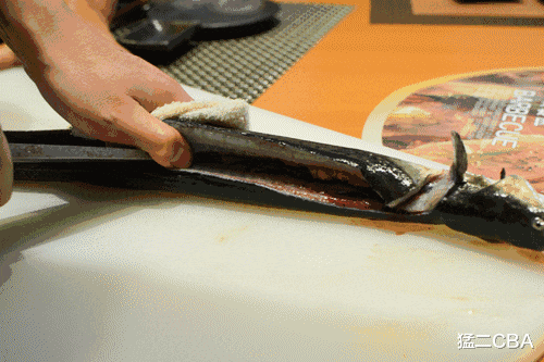 鳗鱼饭|在日本，一流的鳗鱼饭是什么样的？