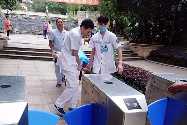 【中北大学】谁还敢监考？中北大学跳楼事件再起波澜，家长的言论令人咋舌