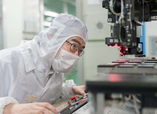 雷达|中国“国宝级”科学家放下狠话：只要美国飞机敢来，就让它们变成一堆废铁