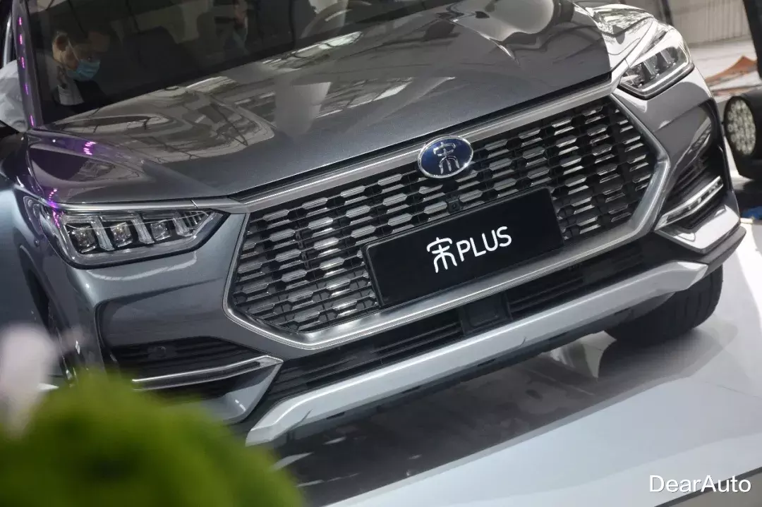 宋plus|宋PLUS:十来万的价格,三四十万的豪车品质?俗了