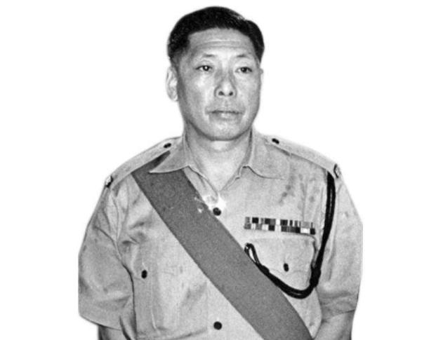 曾志伟|曾志伟父亲背景遭泄露, 堪比向华强, 网友: 难怪没人招惹