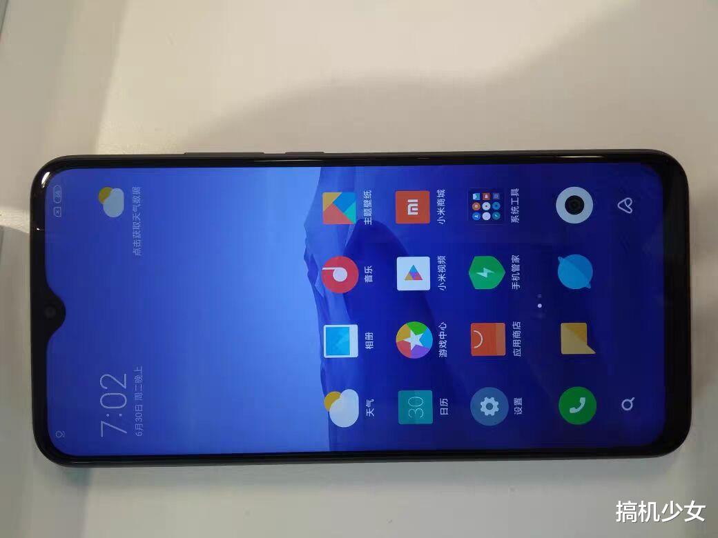 「红米手机」小米真香入门机，5020mAh+Ai四摄仅799元，还有比肩骁龙835的性能