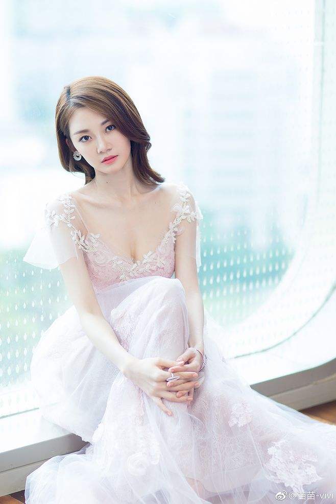 [电影]电影《芳华》女主角苗苗太美了，如今花落小猎豹郑凯，祝福她吧