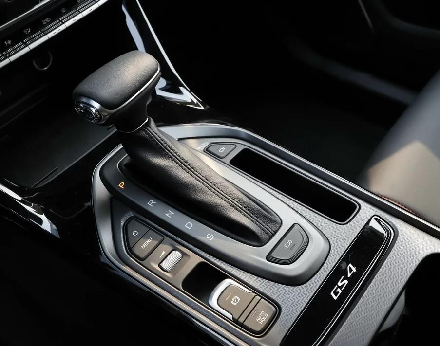 【传祺GS4】14万怎么选车?传祺GS4还是吉利博越?本文也许能给你答案