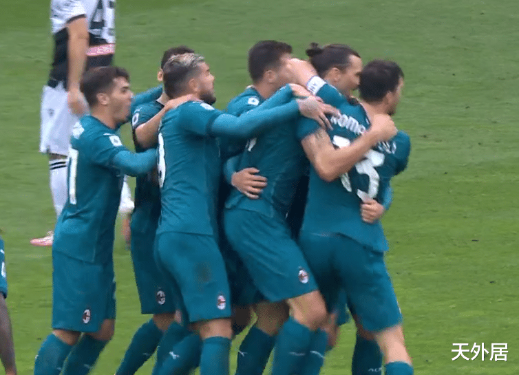 伊布|爷青回！39岁伊布倒钩2-1绝杀，不老“上帝”太疯狂，全欧洲膜拜