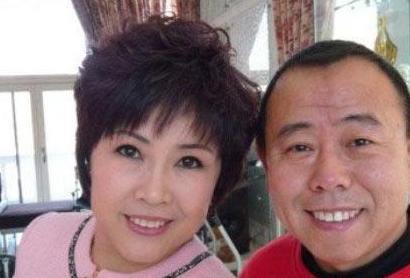 「潘长江」在女厕所居住8年时间，当红时嫌弃妻女，潘长江不为人知的一面