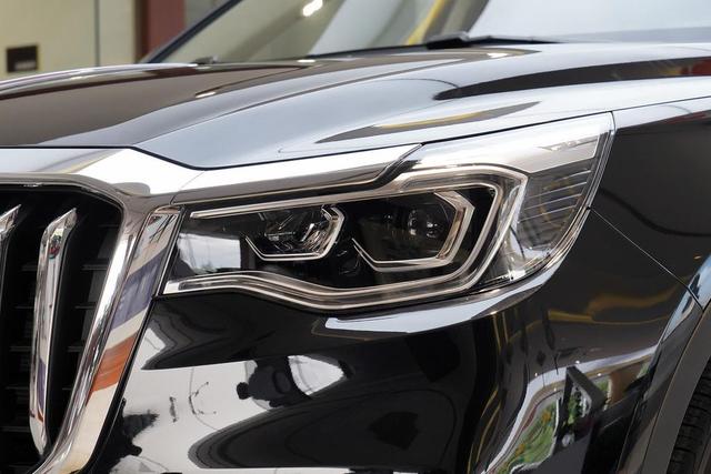 「SUV」早就该被捧红的旗舰豪华SUV，配3.0T V6与Q7平起平坐，却不足35万