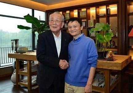 苹果|白手起家做3个世界500强公司，患癌后做一件事，他让马云佩服