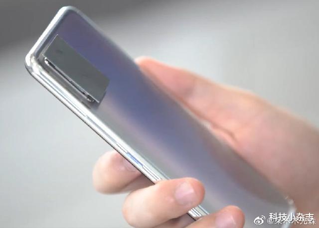 iphone11|未来手机或只有1个配色,但能变出多种颜色!电致变色技术登场